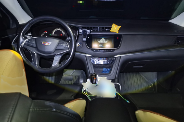 凯迪拉克XT5 2017款 周年庆版 28T 四驱豪华型中控内饰7002
