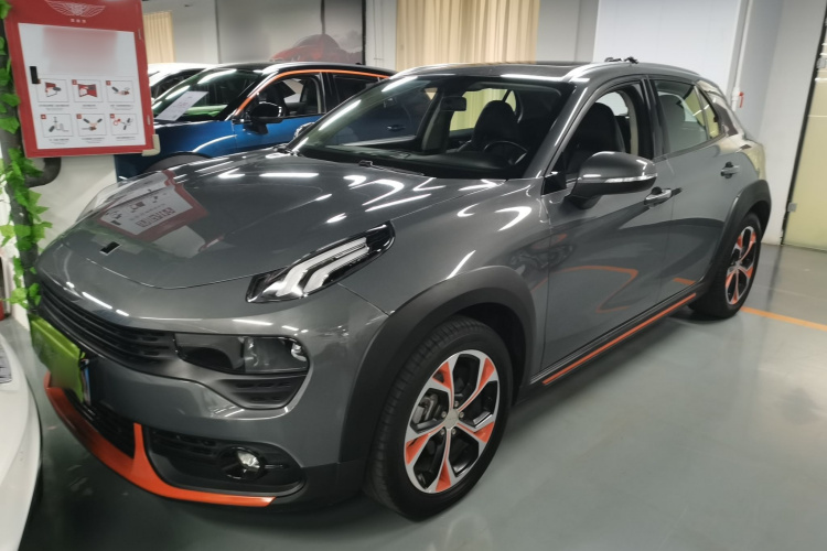 领克02 2018款 1.5T DCT两驱耀版 国V车身外观1