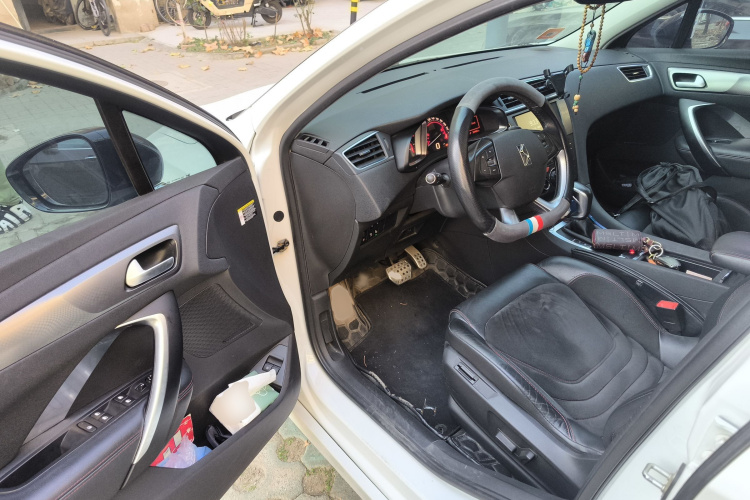 DS 4S 2016款 1.6T 自动智享科技版THP160中控内饰7003
