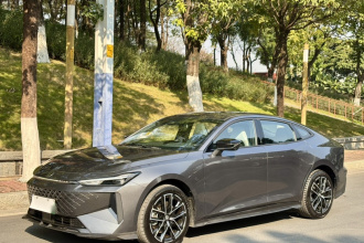 长安UNI-V 智电iDD 2024款 蓝鲸智电iDD 136km 智酷型