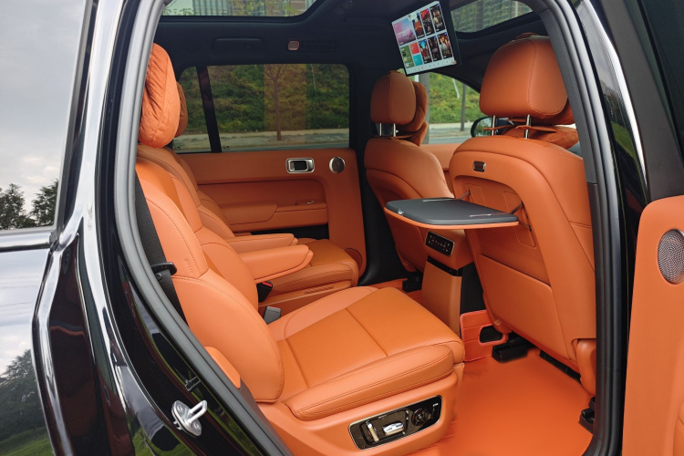 理想汽车 理想L9 2024款 Ultra中控内饰7007