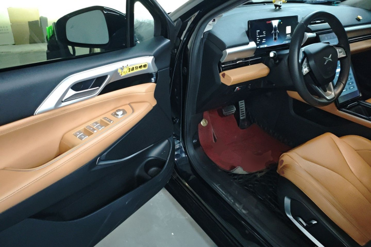 小鹏P5 2021款 550P中控内饰20