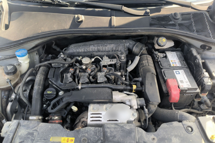 雪铁龙C3-XR 2019款 230THP DCT越动版机舱底盘24