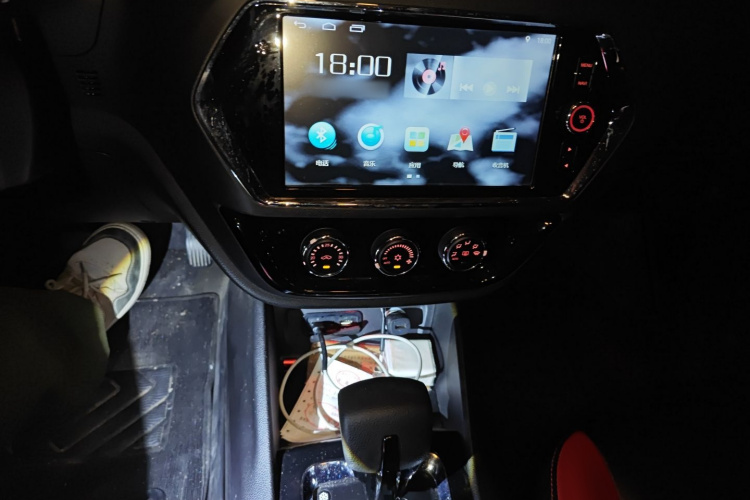 东南DX3 2016款 1.5T SRG CVT旗舰型局部细节16