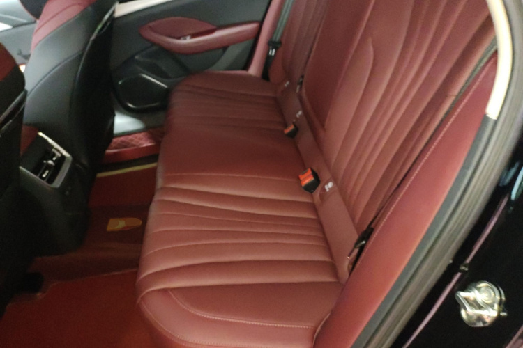 红旗H5 2025款 1.5T DCT旗韵版中控内饰21