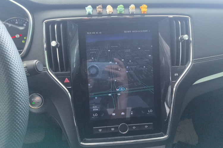 荣威RX5 2019款 20T 两驱自动Ali智联网铂金版局部细节16