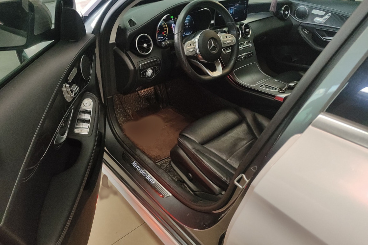 奔驰C级 2020款 改款 C 260 L 运动版中控内饰7003