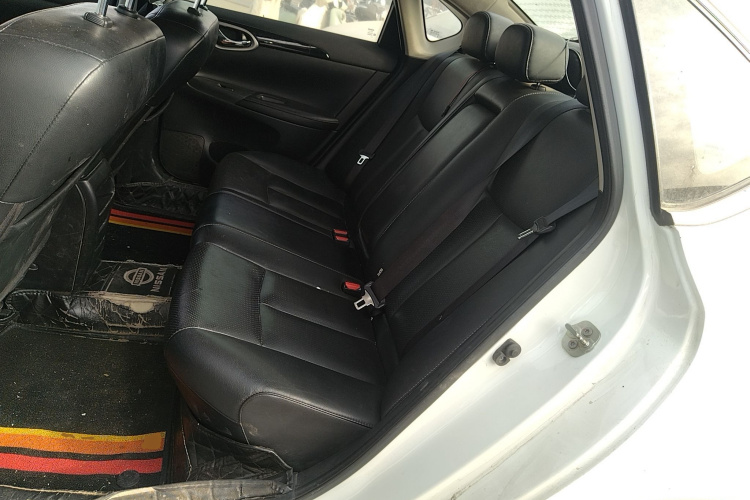 日产 轩逸 2016款 1.6XL CVT豪华版中控内饰21