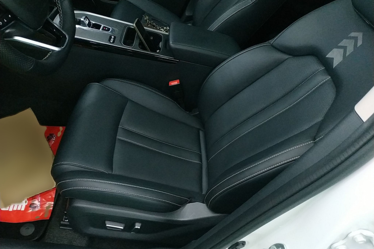 广汽传祺 传祺GS4 2023款 270T 自动智行科技版局部细节19