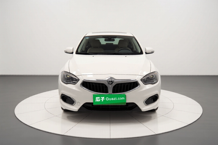 中华H530 2017款 1.6L 手动舒适型车身外观2