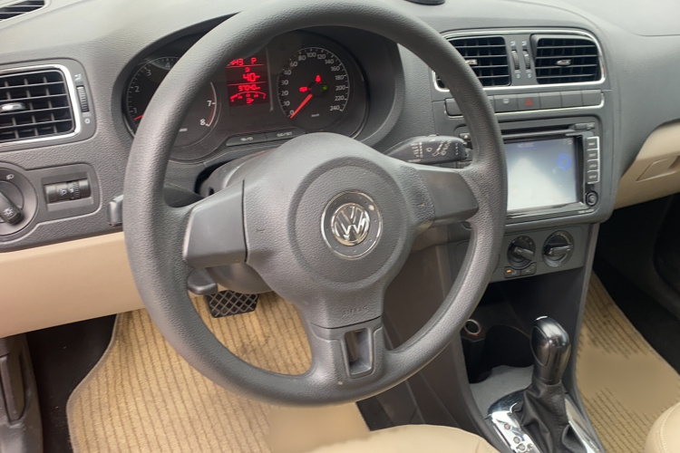 大众 Polo 2013款 1.6L 自动舒适版局部细节13