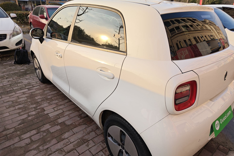 欧拉黑猫 2021款 301km 萌宠版车身外观4