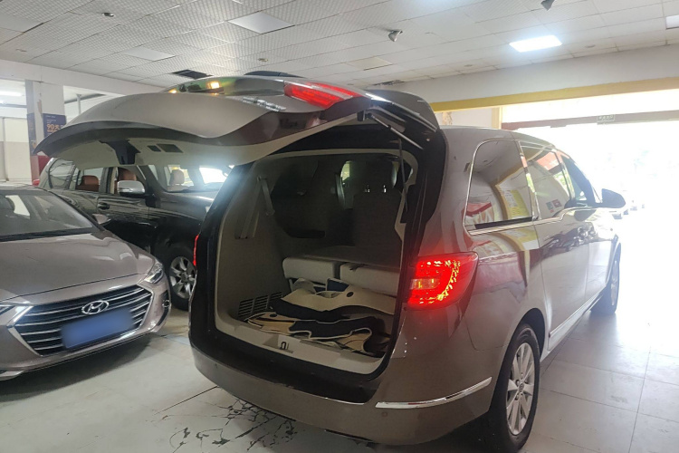 别克GL8 2018款 28T 尊贵型 国VI局部细节23