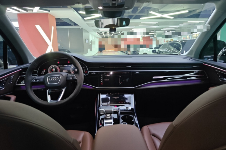奥迪Q7 2023款 55 TFSI quattro S line运动型中控内饰12