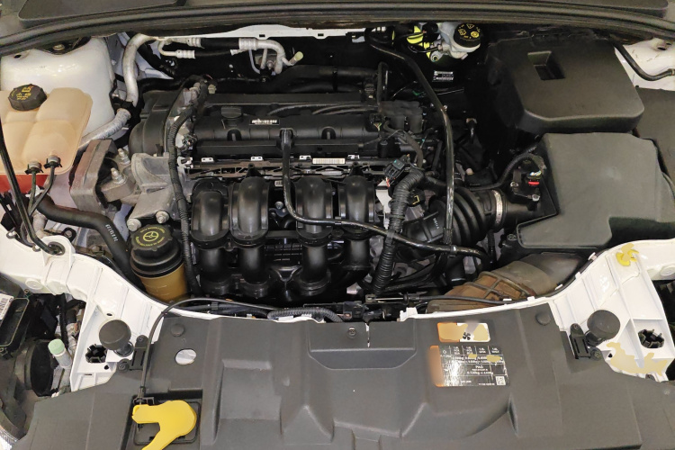 福特 福克斯 2015款 两厢 1.6L 自动舒适型机舱底盘24