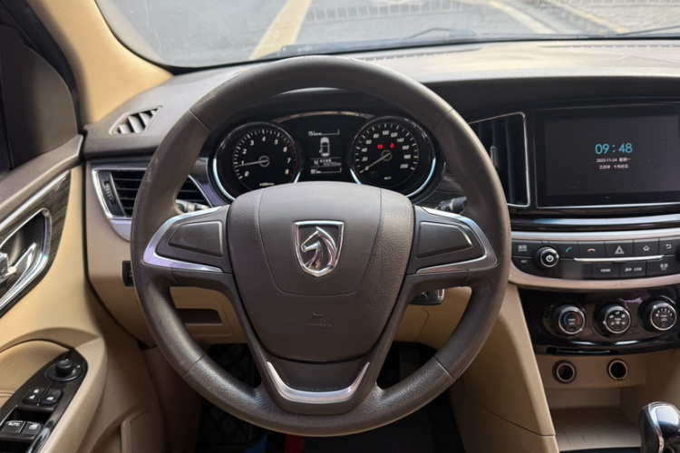 宝骏730 2016款 1.8L iAMT舒适型 7座局部细节13