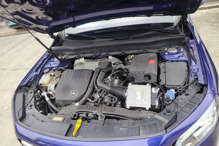 奔驰GLB 2020款 GLB 200 动感型机舱底盘24