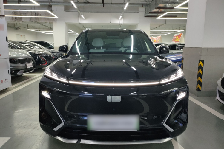 吉利银河 银河星舰7 EM-i 2025款 120km 启航+版车身外观2