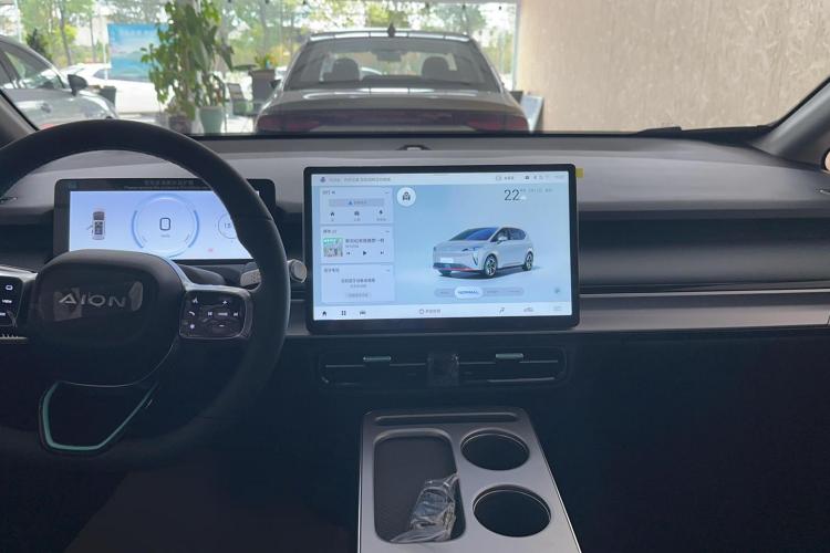 埃安 AION Y 2023款 Plus 510 乐享版中控内饰7003