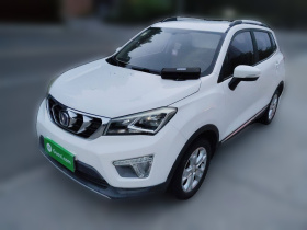 长安CS15 2016款 1.5L 自动时尚版