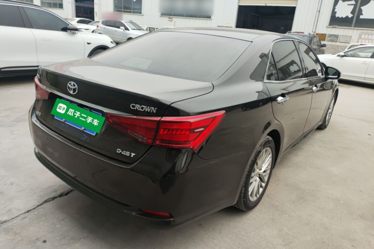 丰田 皇冠 2017款 2.0T 运动版车身外观7