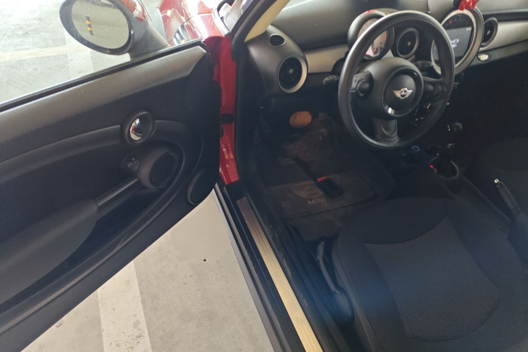 MINI 2011款 1.6L ONE中控内饰20