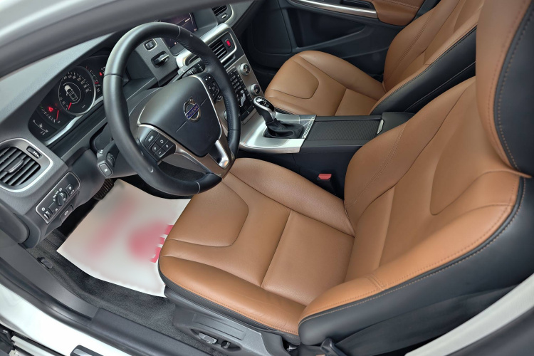 沃尔沃S60 2018款 S60L T3 智进版局部细节19