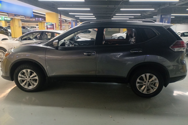 日产 奇骏 2016款 2.5L CVT运动版 4WD车身外观6003