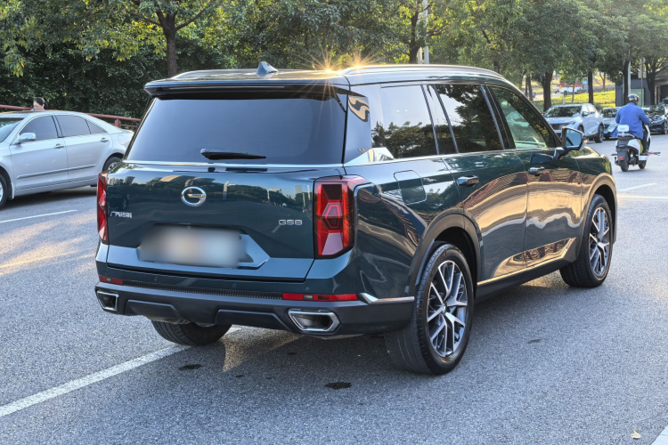 广汽传祺 传祺GS8 2022款 领航系列 2.0TGDI 两驱豪华智联版（七座）车身外观6006