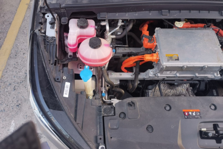 吉利几何C 2020款 甄选续航版 550KM C++ Pro局部细节9006