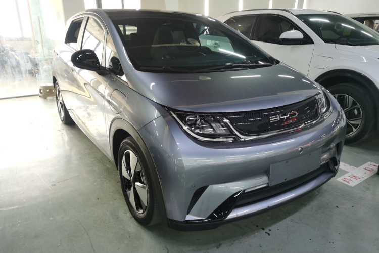 比亚迪 海豚 2023款 420km 时尚版车身外观3