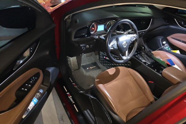 别克 君威 2019款 20T 精英型 国VI中控内饰20