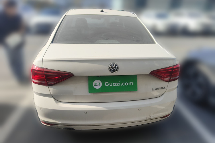 大众 朗逸 2017款 1.6L 自动风尚版车身外观6