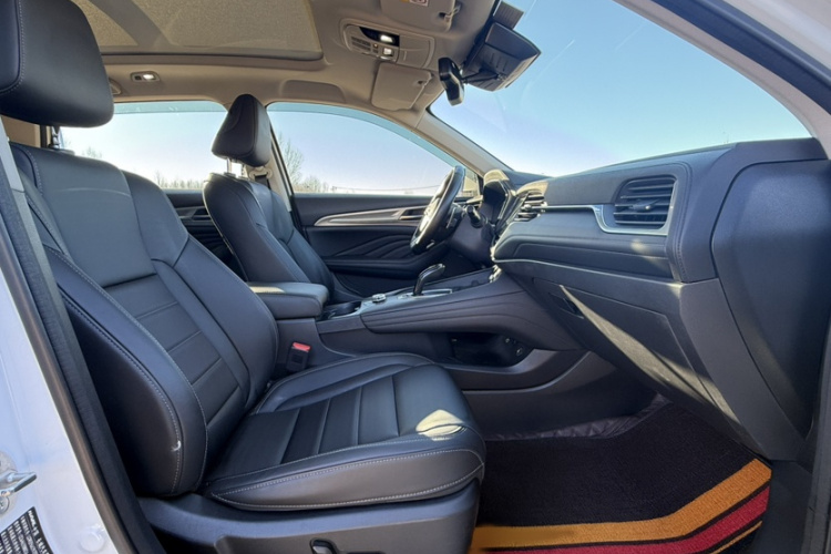 哈弗F7 2019款 2.0T 两驱i范 国V中控内饰7004