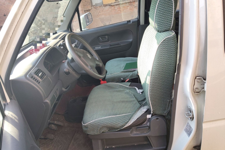 铃木 北斗星 2016款 1.4L 手动超值型中控内饰19