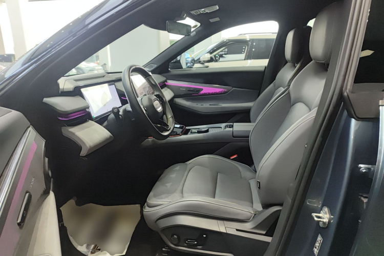 领克08 EM-P 2025款 220km 四驱性能Halo局部细节19