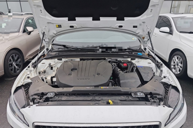 沃尔沃S60 2025款 B4 智远豪华版机舱底盘24