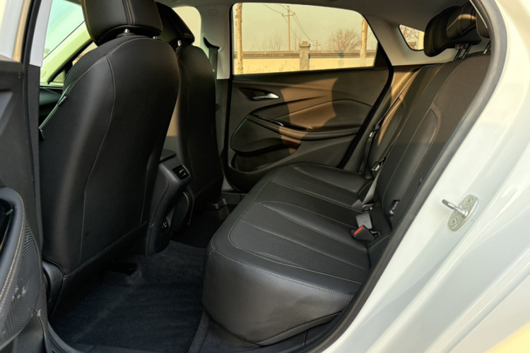 别克 威朗 2023款 Pro 乐享版中控内饰7001