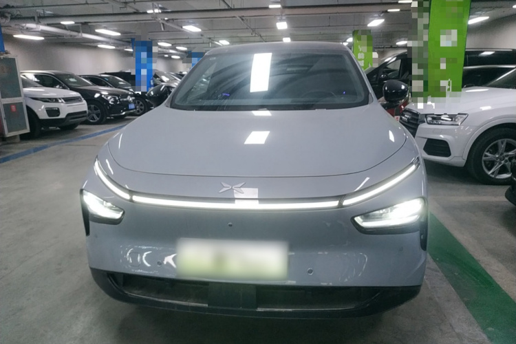 小鹏G7 2025款 702 超长续航 Max车身外观2