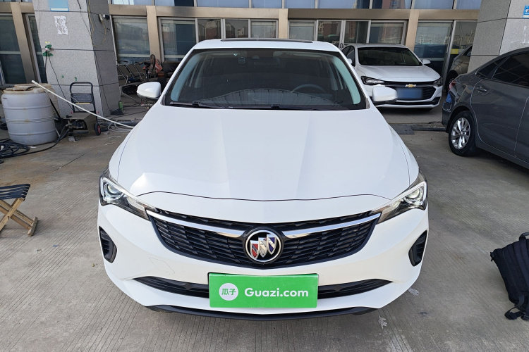 别克 威朗 2023款 Pro 乐享版车身外观2