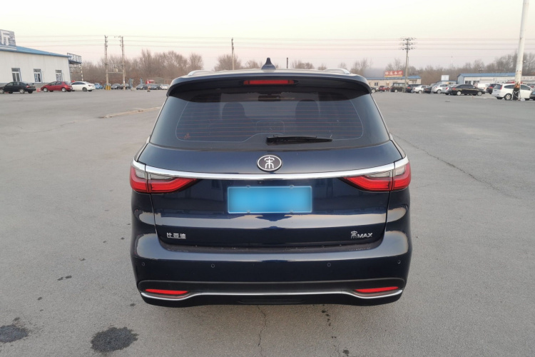 比亚迪 宋MAX 2017款 1.5T 自动智联尊贵型 7座车身外观6004
