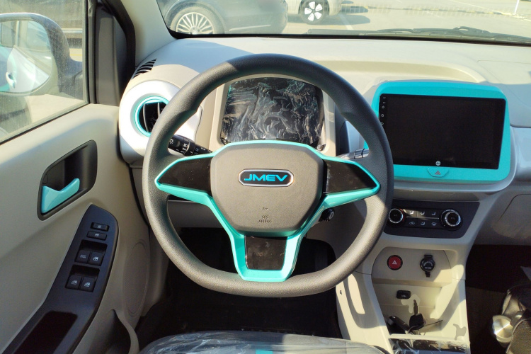 江铃集团新能源 易至EV2 2024款 201km 舒适型中控内饰13