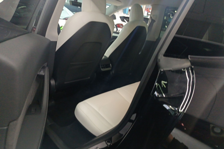 特斯拉 Model Y 2021款 长续航全轮驱动版 3D7中控内饰21