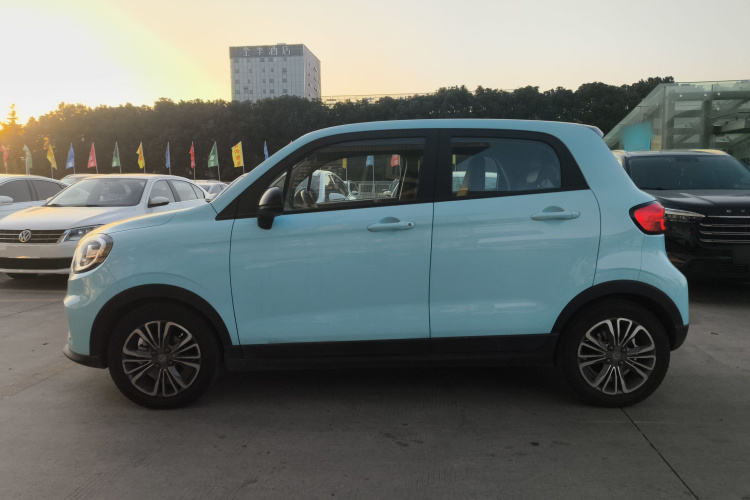 零跑汽车 零跑T03 2025款 403舒享版车身外观4