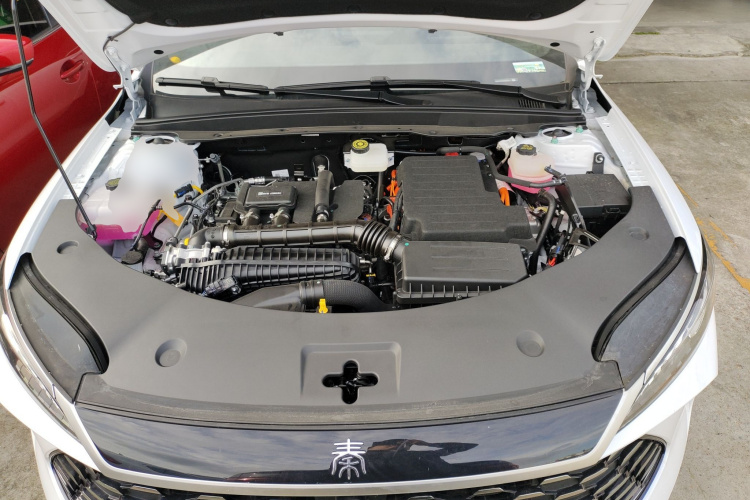 比亚迪 秦PLUS 2025款 DM-i 智驾版 55KM领先型局部细节24