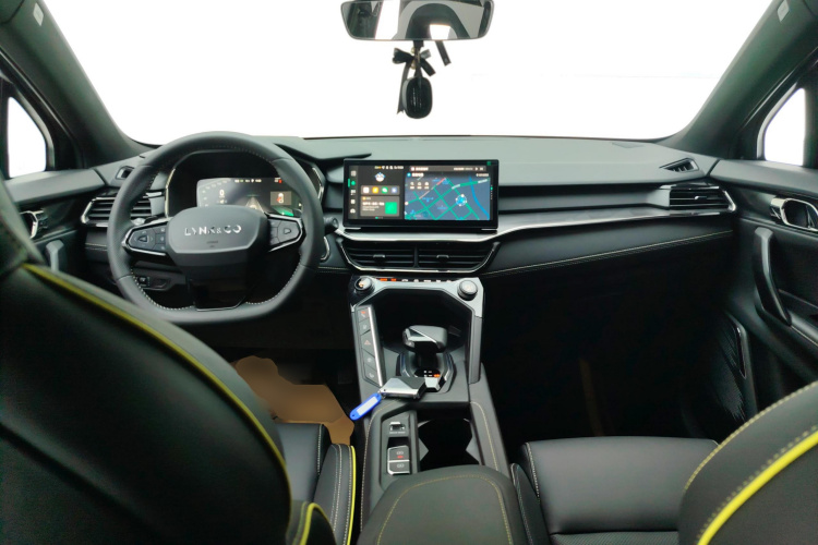 领克06 2023款 Remix 1.5T Hero中控内饰12