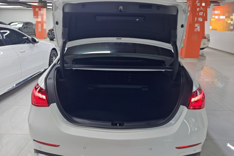 奔驰C级 2025款 C 260 L 运动版机舱底盘23