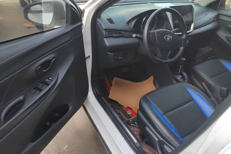 丰田 YARiS L 致炫 2021款 致炫X 1.5L CVT领先版中控内饰7003