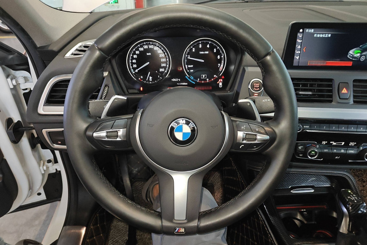 宝马1系 2019款 120i M运动套装局部细节13