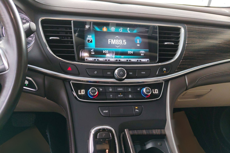 别克 君越 2016款 改款 20T 领先型局部细节16